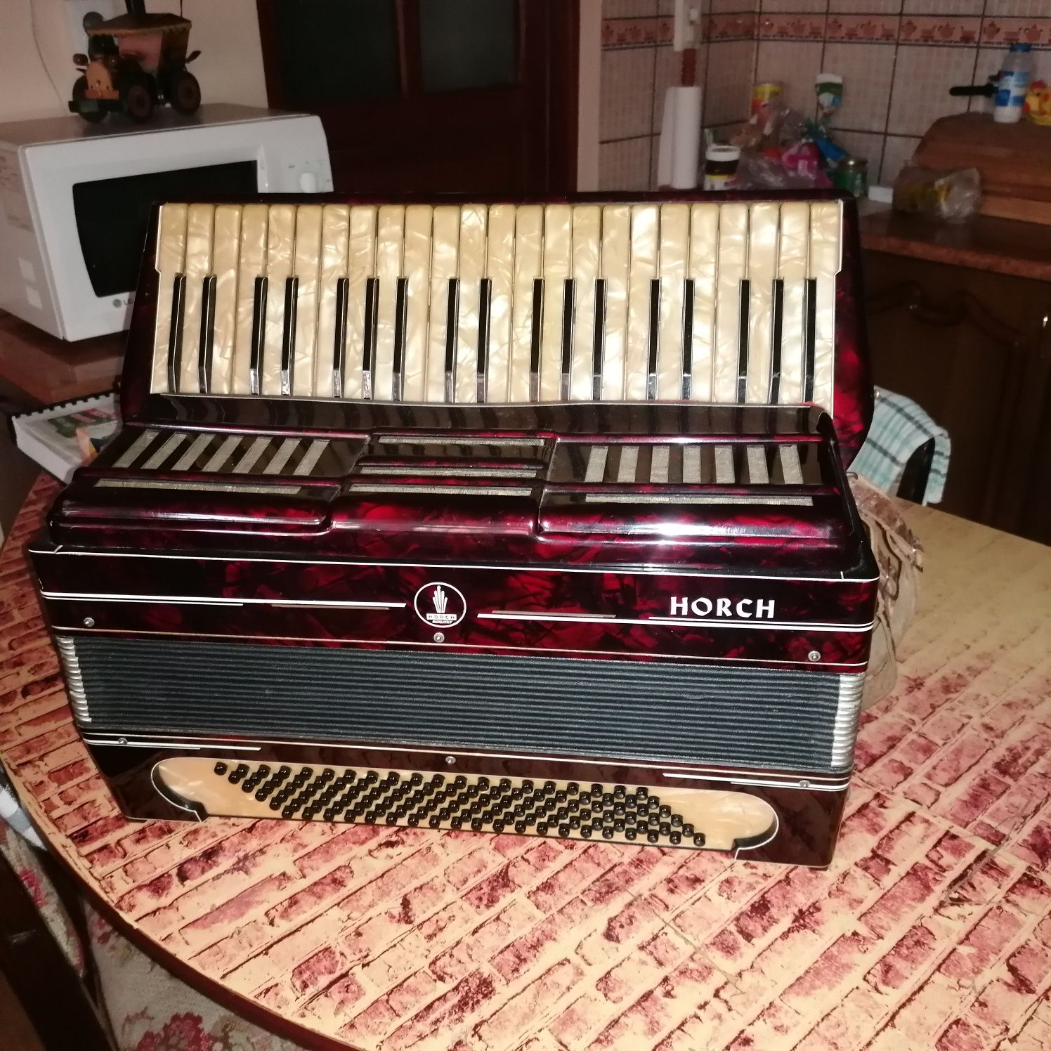 Acordeon marca HORCH