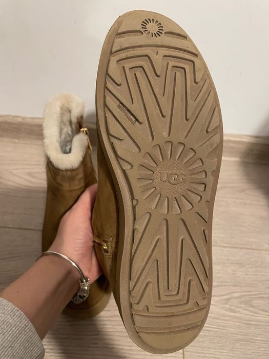 Cizme ugg doua purtari