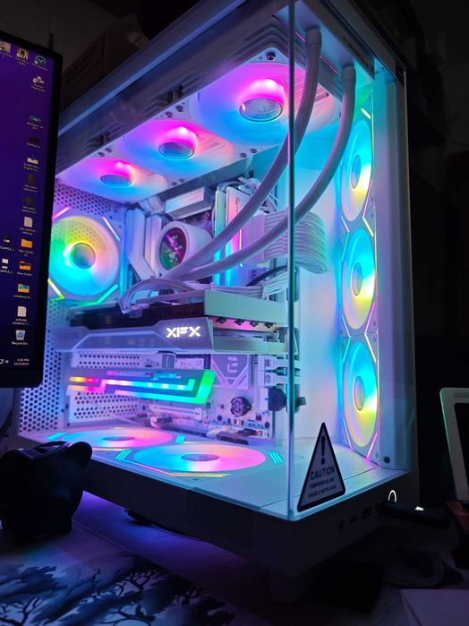 Pc ryzen 7 8700f, rx 9060 xt 16gb, 32gb 6400mhz, Nzxt h6 flow, gaming