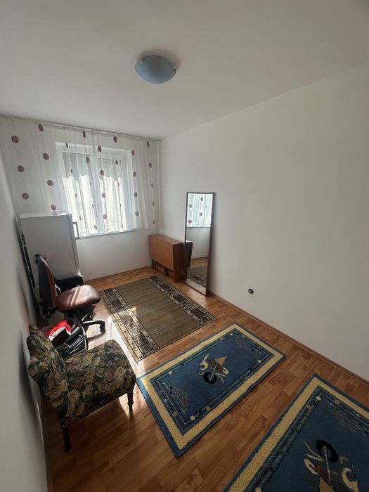 Apartament de închiriat