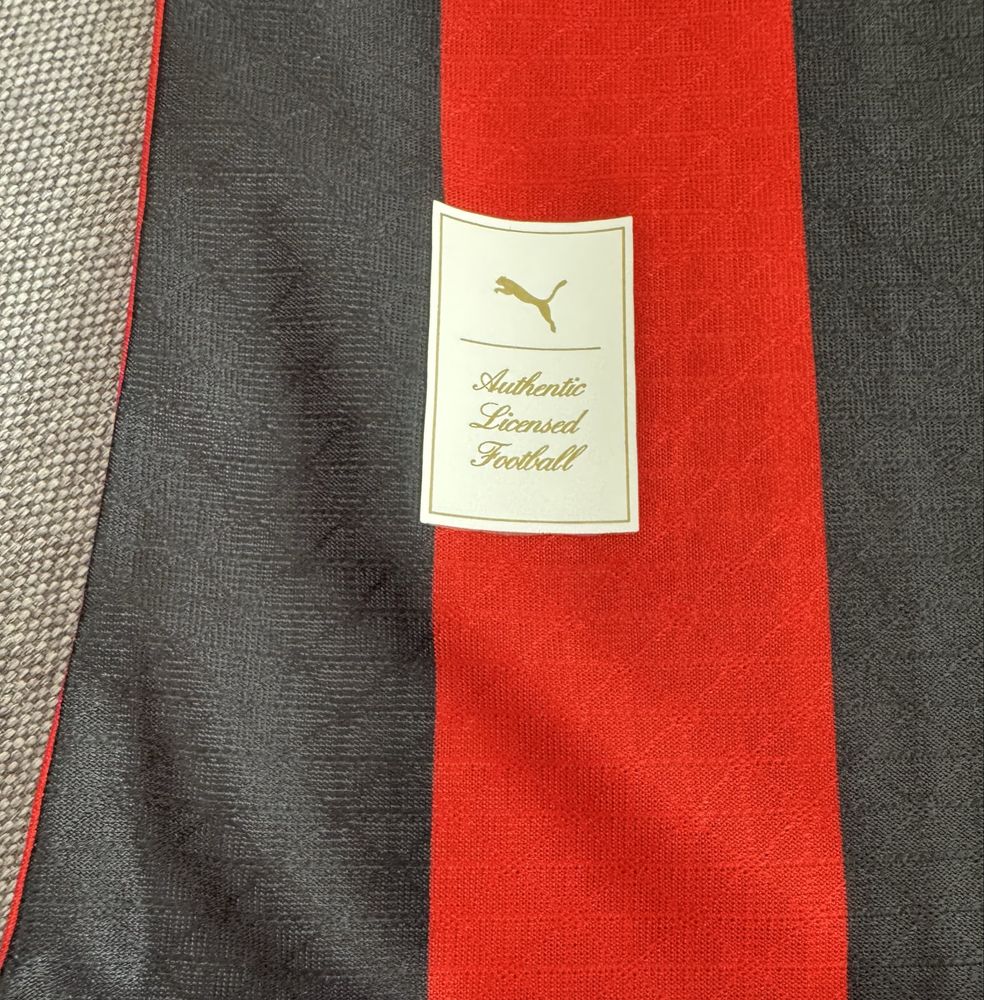 Тениска на Милан, 125 години, Player version AC Milan