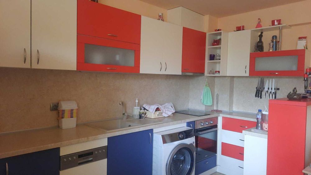 Продавам кухня+ кухненеска печка и миялна