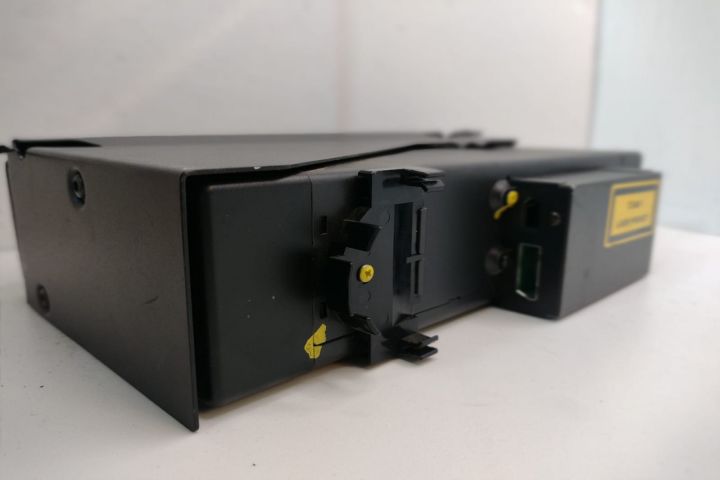 CD Changer Unitate CD A2038209089 Mercedes-Benz C-Class W203/S203/CL2