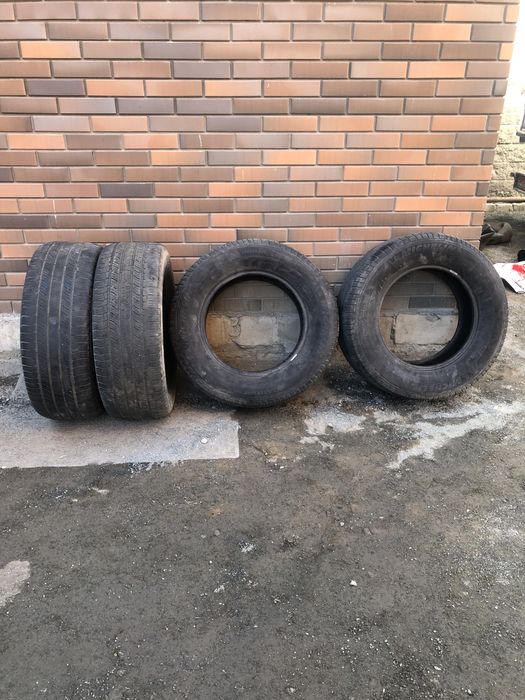 Резина мишлен коплект 285/60/18