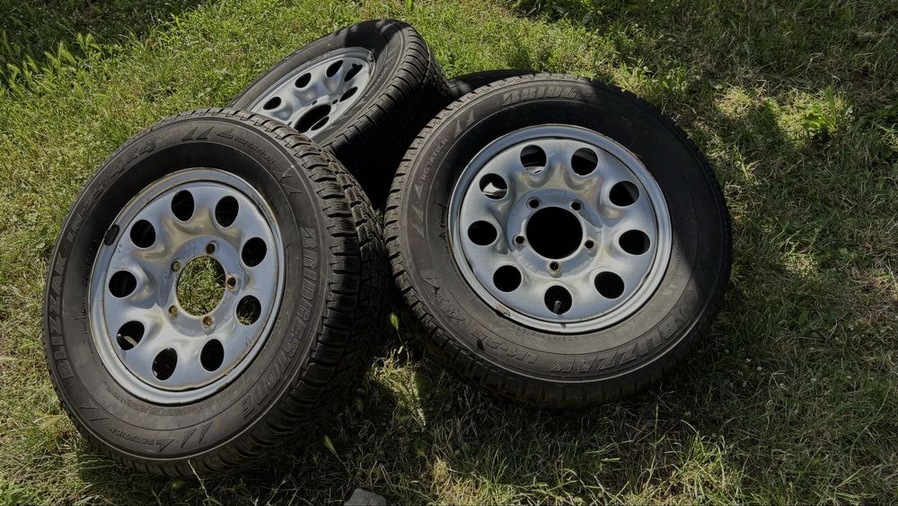 4X4 Зимни гуми и джанти