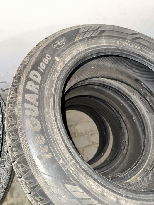 Продам зимние шины Yokohama