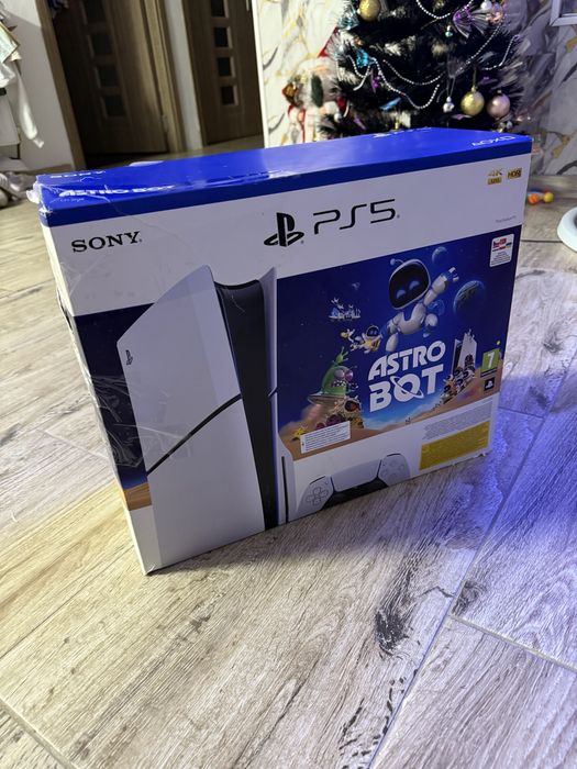 Ps5 slim cu disc 1TB cu 3 jocuri la cutie,playstation