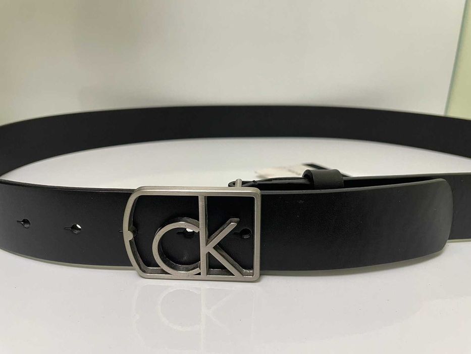 Нов колан с етикети от естествена кожа Calvin Klein дължина 125см