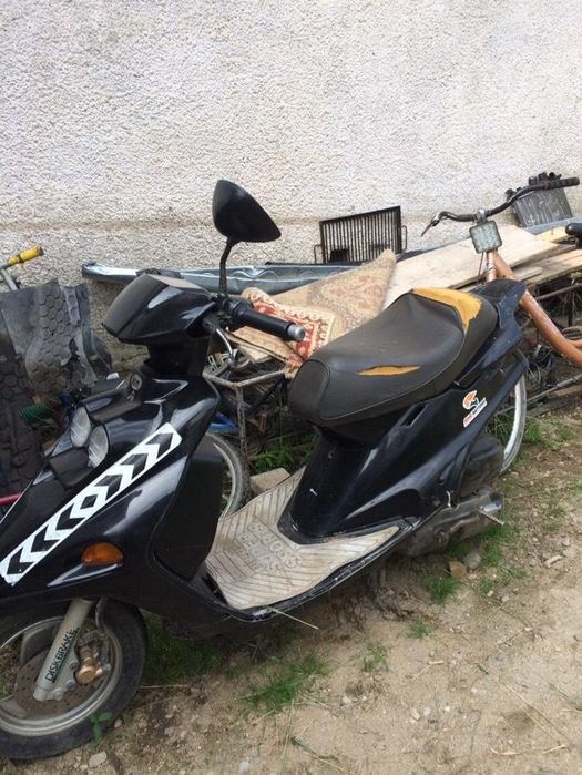 Vând schimb scuter Yamaha mbk 50cc