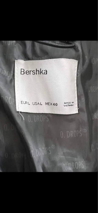 МУжская куртка производство Ветьнам(Bershka) . .Размер -52