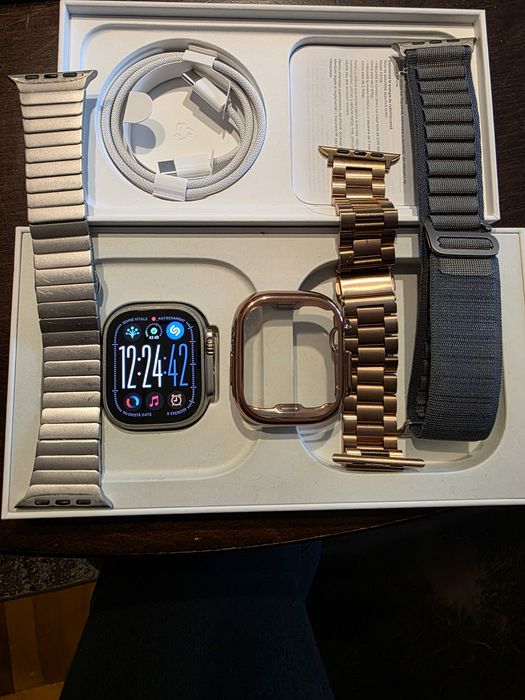 iWatch Ultra 2 stare excepțională, sănătatea bateriei 94%,.