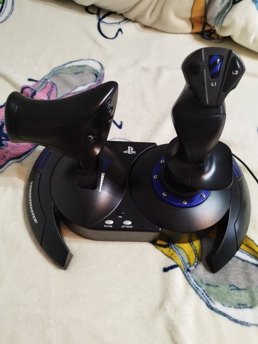 Joystick Thrustmaster T.FLIGHT HOTAS 4 pentru PC și PlayStation