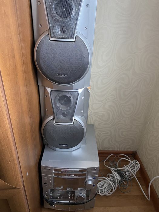 Музыкальный центр 2400w