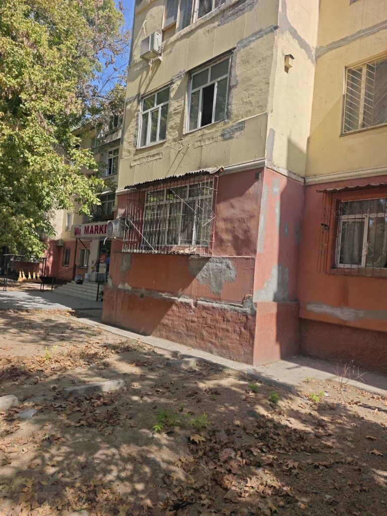 Продам свою квартиру на ТТЗ 1. Для бизнеса (Аптека, Магазин, Офис)