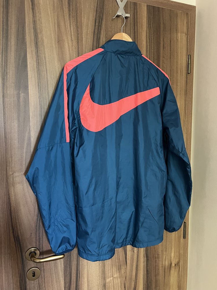 NIKE тънко яке, М размер