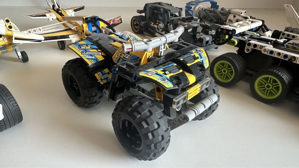 Lego technic сглобени сетове