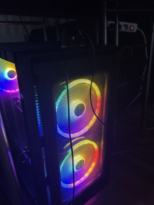 PC Gaming RYZEN 5 5600 RX6650XT 32GB RAM