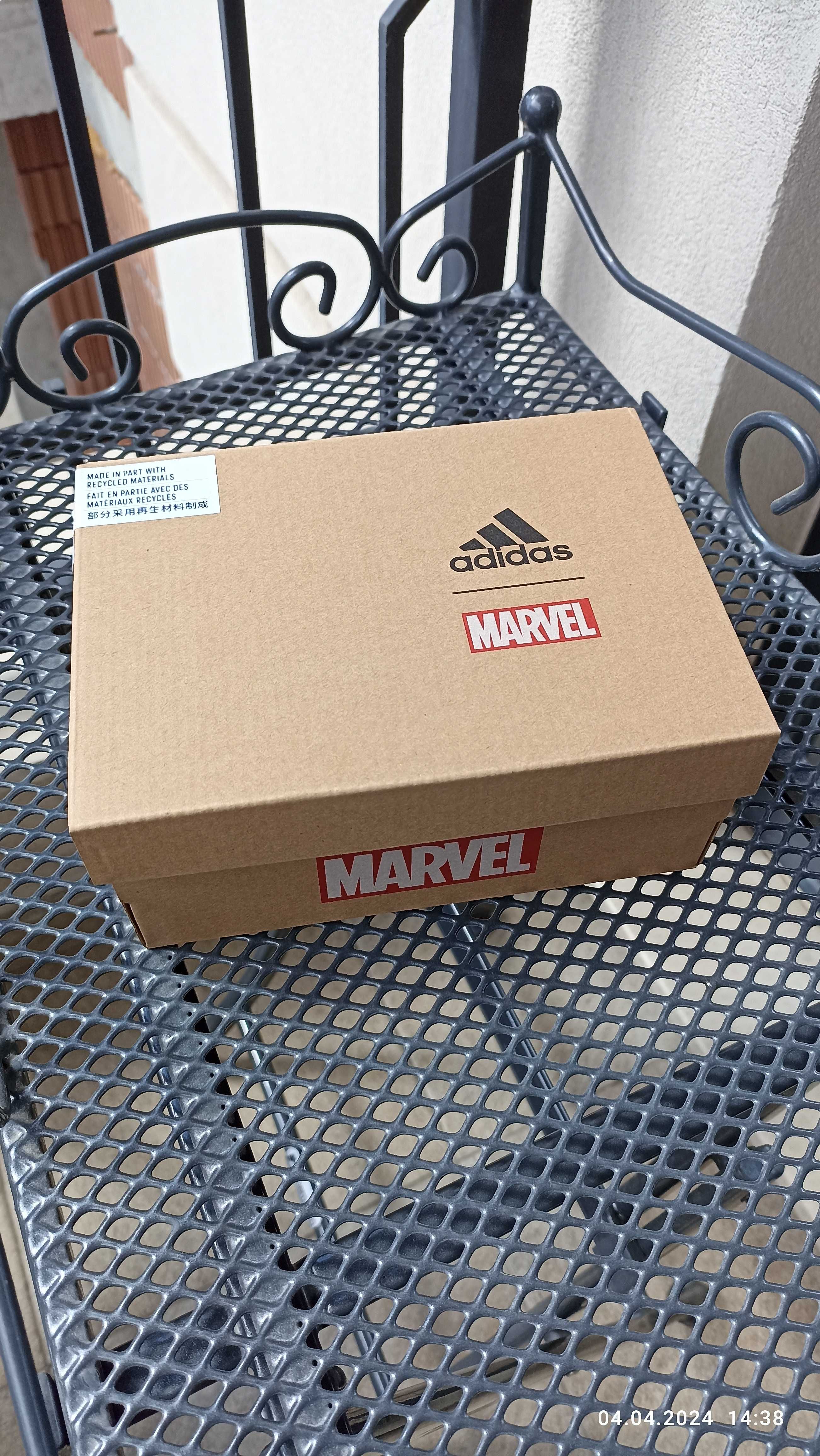 Детски маратонки - Adidas Marvel, размер: 23