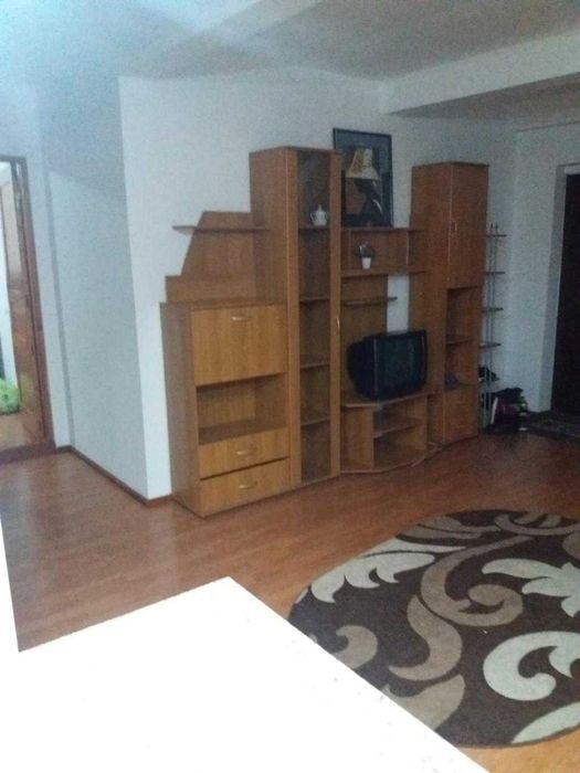 De vanzare mansarda spatioasa, zona Pedagogic Ramnicu Valcea