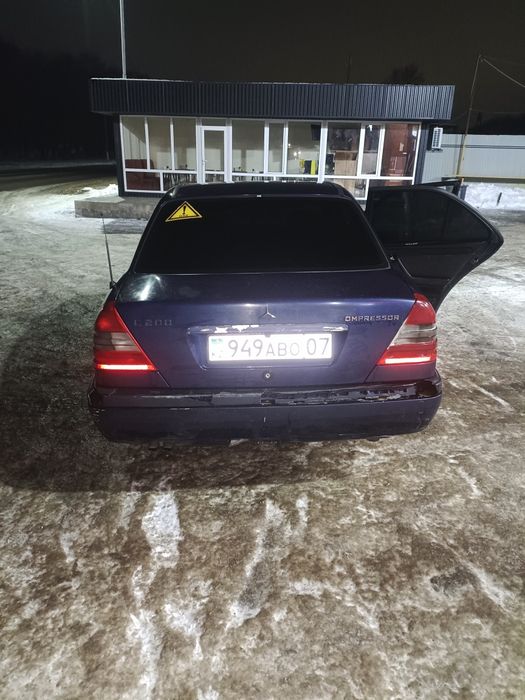 Мерс с200  рестайлинг