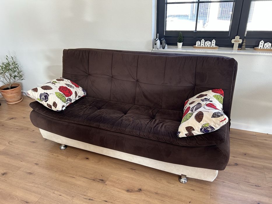 Canapea extensibila cu lada, 3 locuri