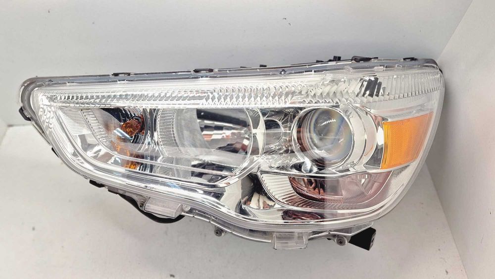 Mitsubishi ASX Мицубиши АСХ ляв ксенон фар xenon far