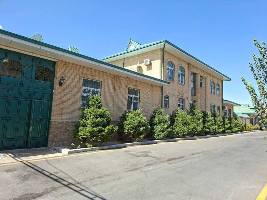Юнусабад здание под представительство 1400 м² 16 комн 2 этажа 30 соток