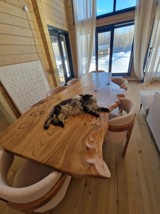 Изготовление лестни, дверей .Столярные изделия любой сложности.