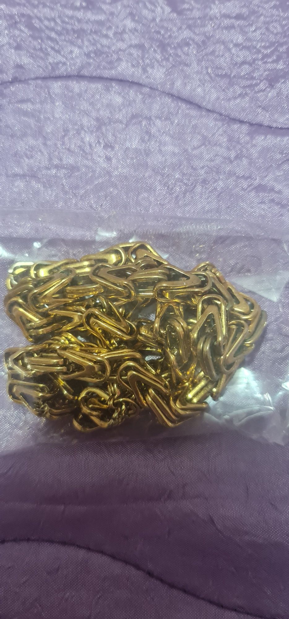 Продавам мъжки ланец
