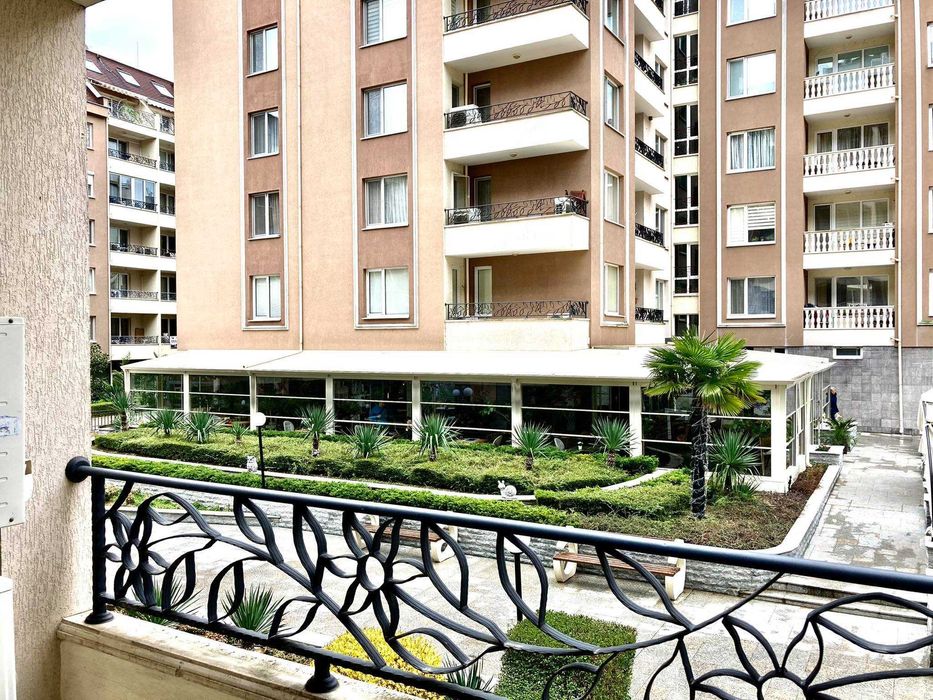 Дава се под наем Двустаен апартамент в Бургас, Зорница - 64 кв.м за 475 € - Снимка #7