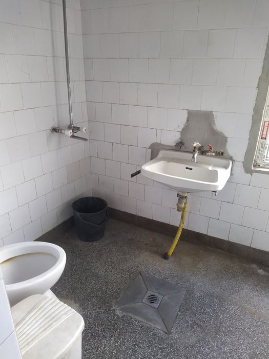 Давам под наем  самостоятелни стаи, квартири, ет.2 в къща в гр. Плевен