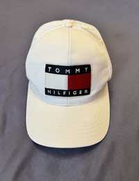 Tommy Hilfiger...