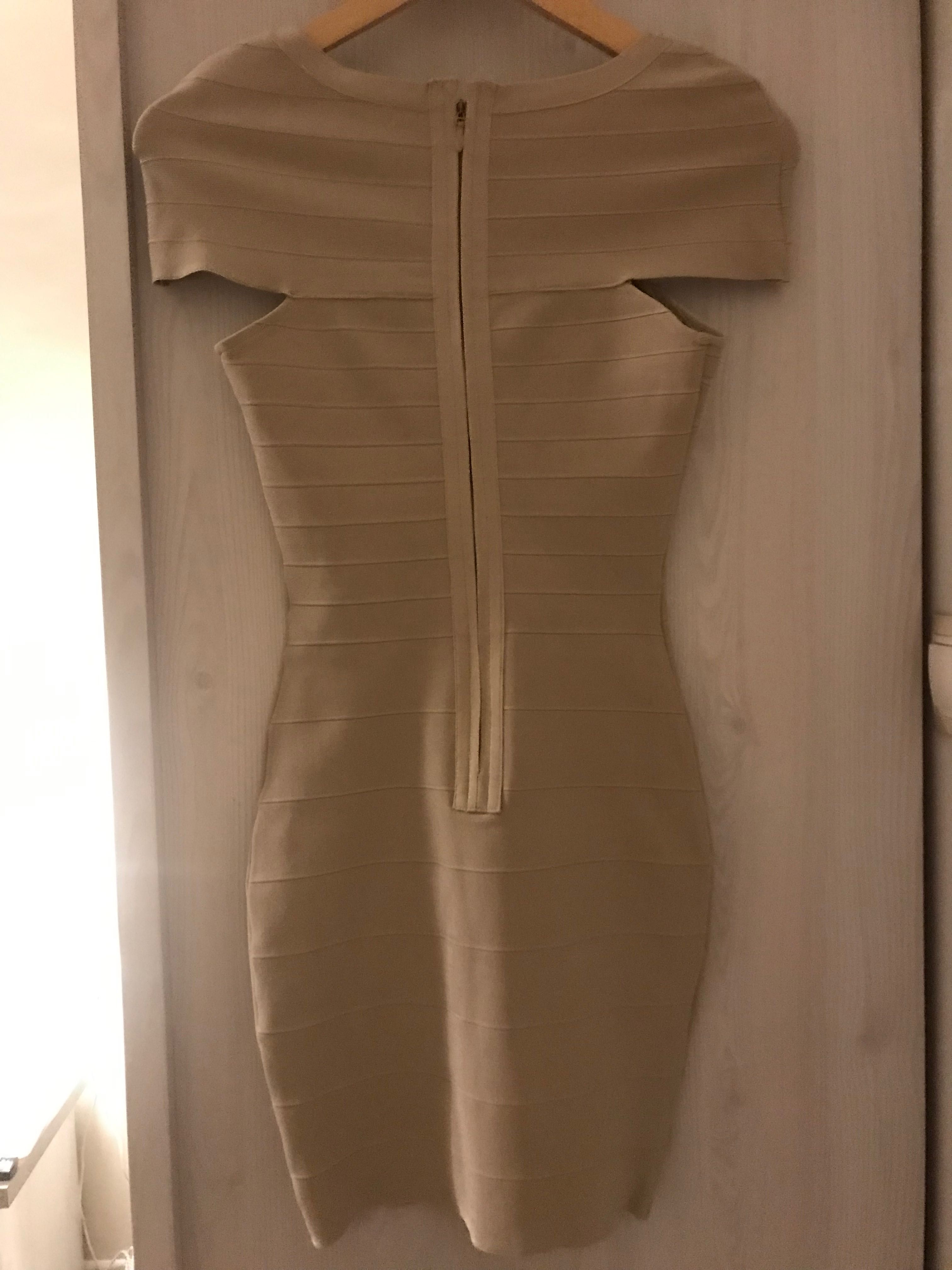 Бежова бандажна рокля по тялото - XS размер