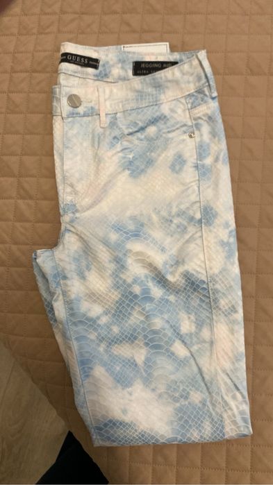 Панталон guess хс/с- 26 р-р