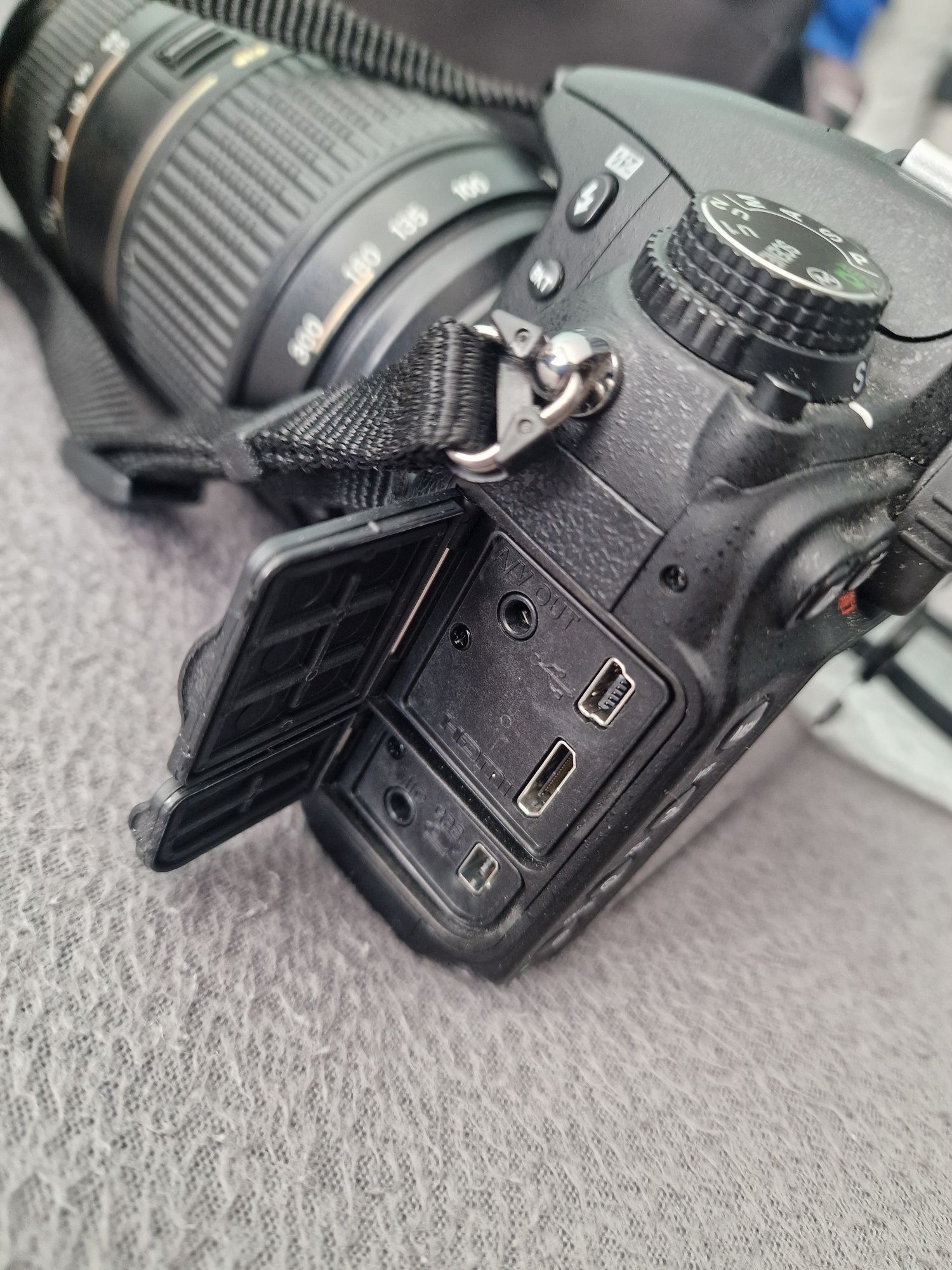 Nikon D7000 + 2 обектива , чанта на 15к