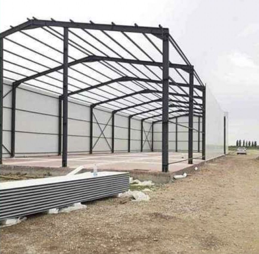 Vand hala metalica 14m x 38m complecta la cheie sau pe elemente
c