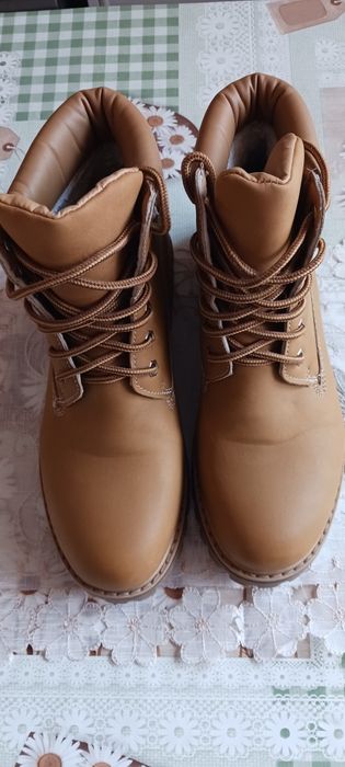 Incaltaminte damă, cizme, ghete, bocanci, Ugg,etc de vânzare!