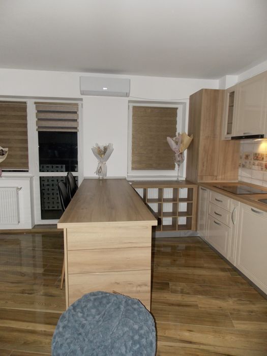 Apartament de închiriat zonă centrală