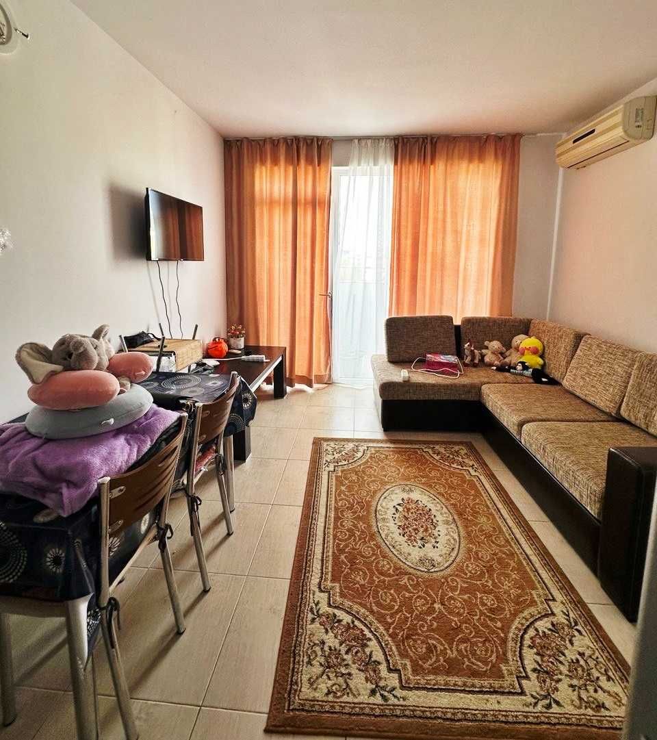 Двустаен апартамент в централната част на комплекса, кв. Чайка