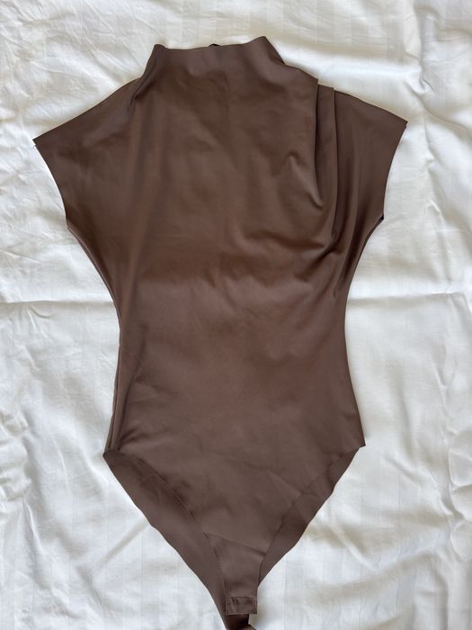 Дамско кафяво боди Zara