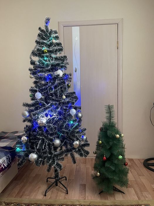 Готовые Ёлки большой маленький