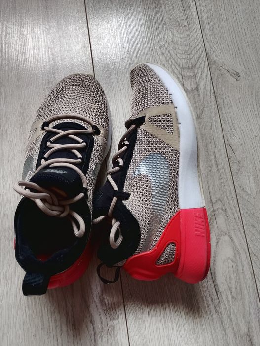 Nike mărimea 37,5