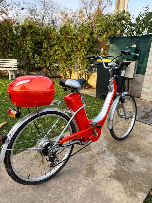 Bicicletă total electrica