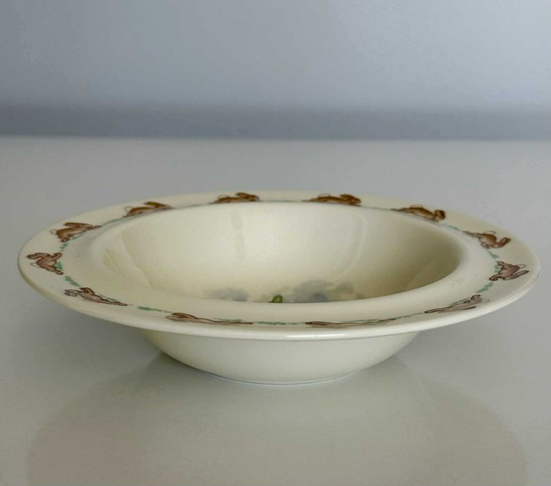 Детска чиния Royal Doulton Bunnykins