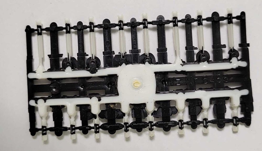 Lot macheta garduri, terasament, balustrazi, banci diorama H0 1:87 CFR