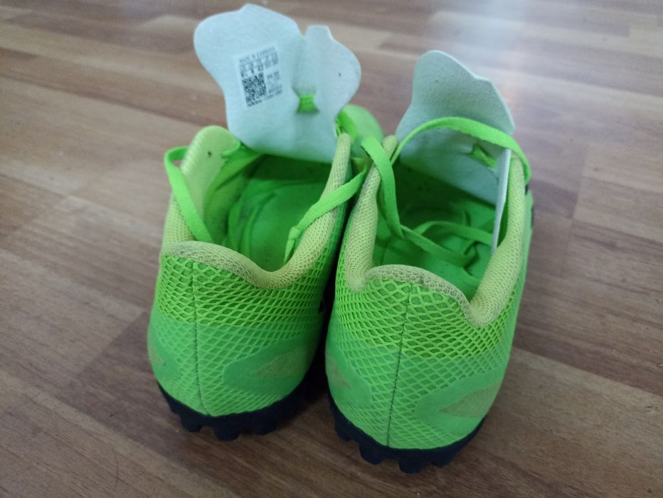 Adidas fotbal pentru teren