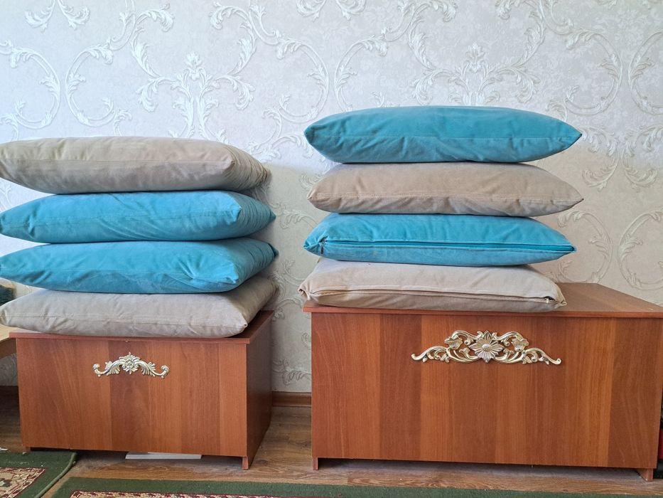 Сандық 2 шт (үлкен, кіші) сатамын