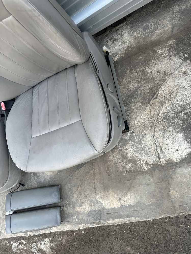 Кожен Салон за Audi A8 D3 Ауди А8 Д3 2006 подгрев електрически ном 360