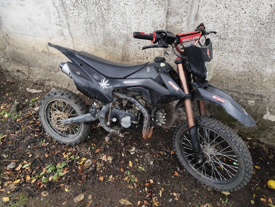 Vând cross kxd 125cc