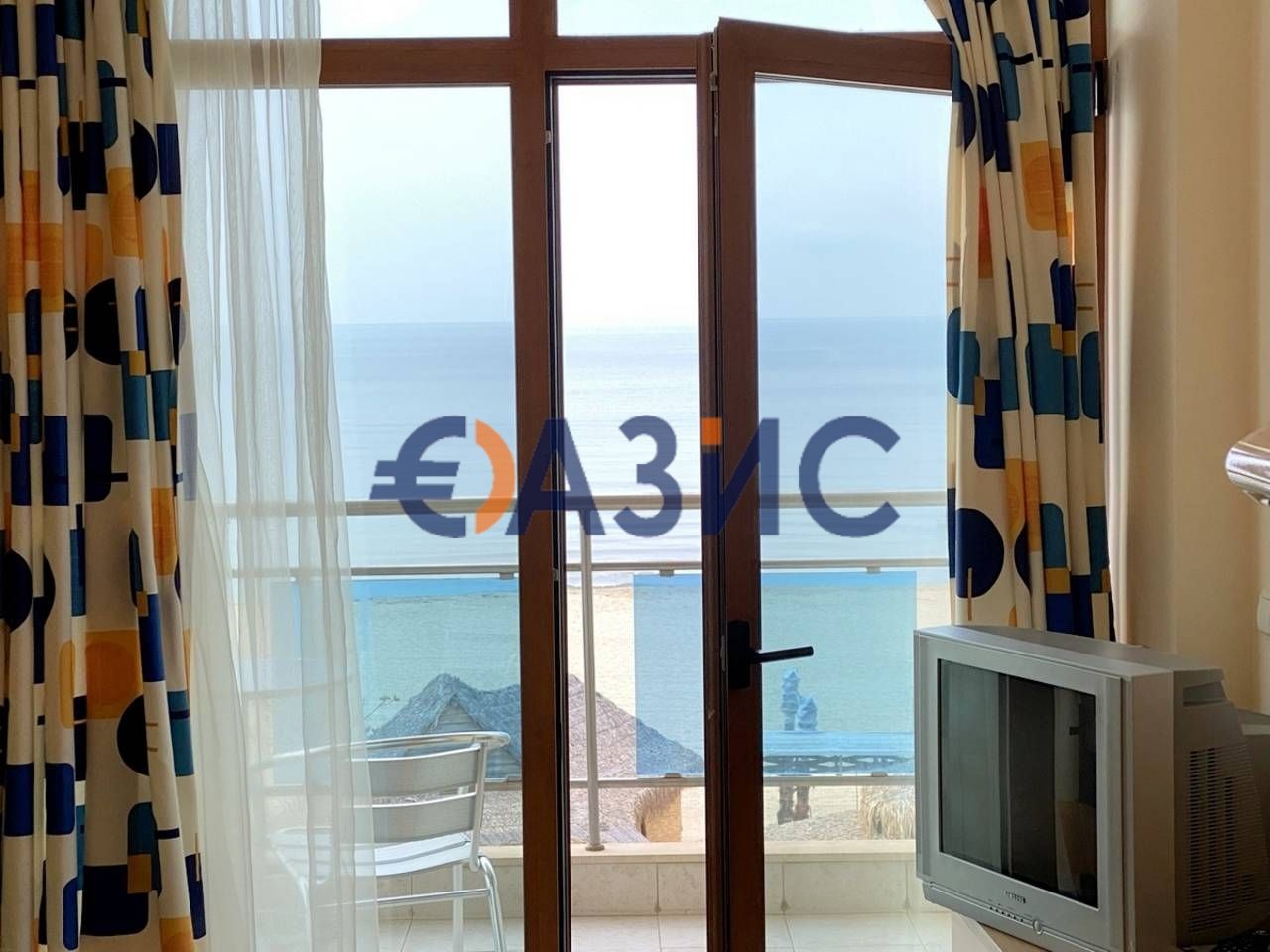 Продава се Двустаен апартамент в к.к. Слънчев бряг - 65 кв.м за 1537 €/кв.м - Снимка #6